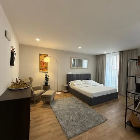 Veleslaveenka Appartement *